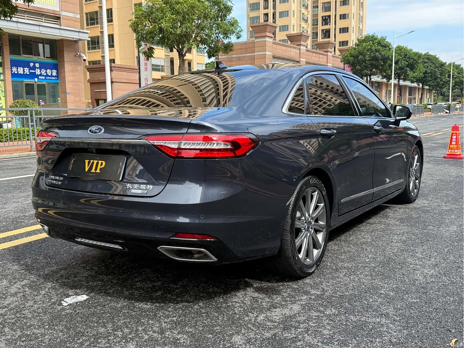Ford Taurus, 2021 6