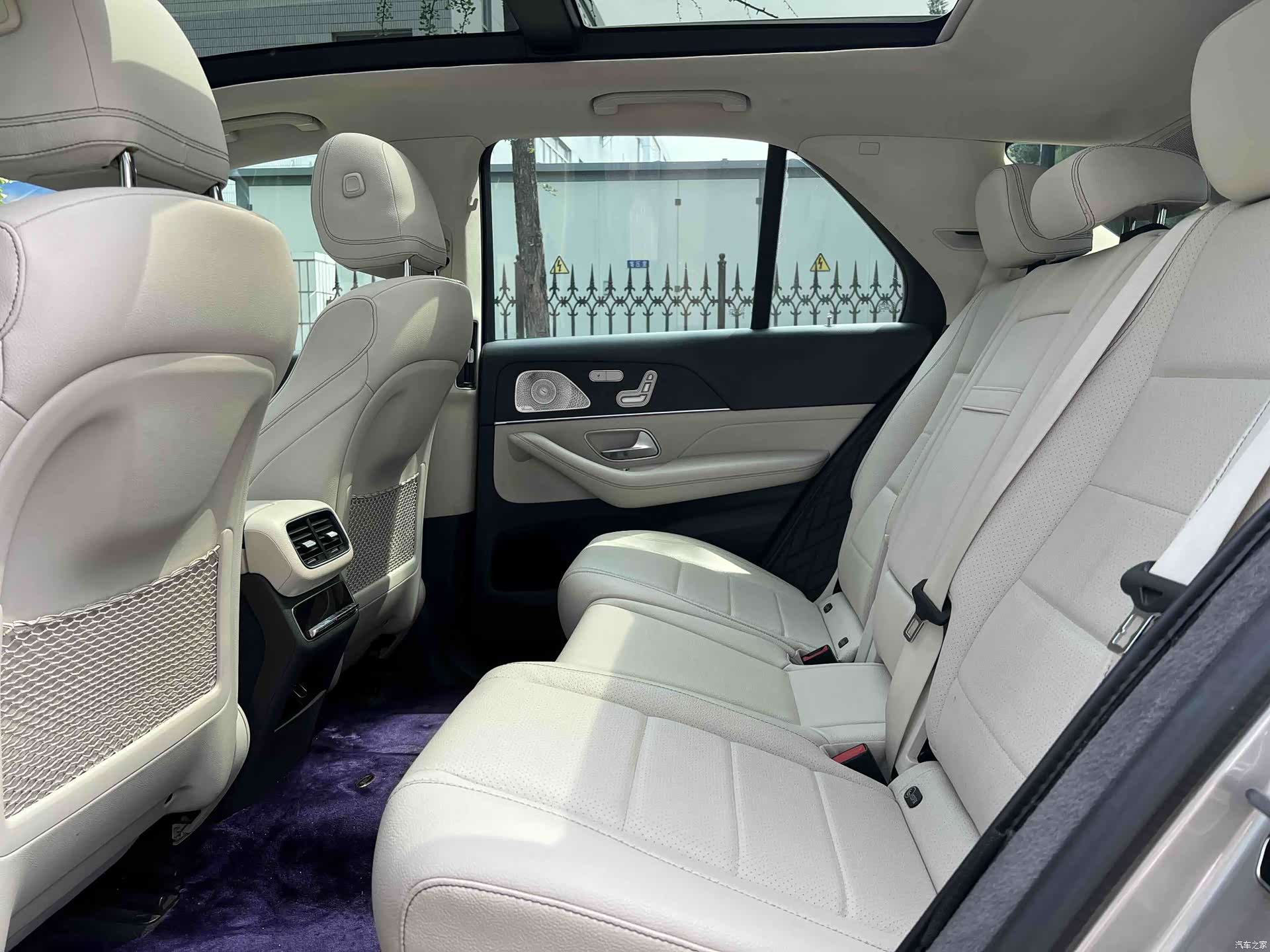 Mercedes-Benz GLE, 2019 16
