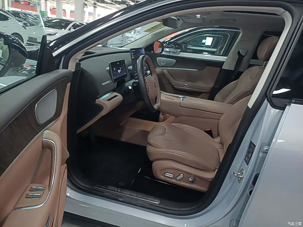 Leapmotor C11, 2025 15