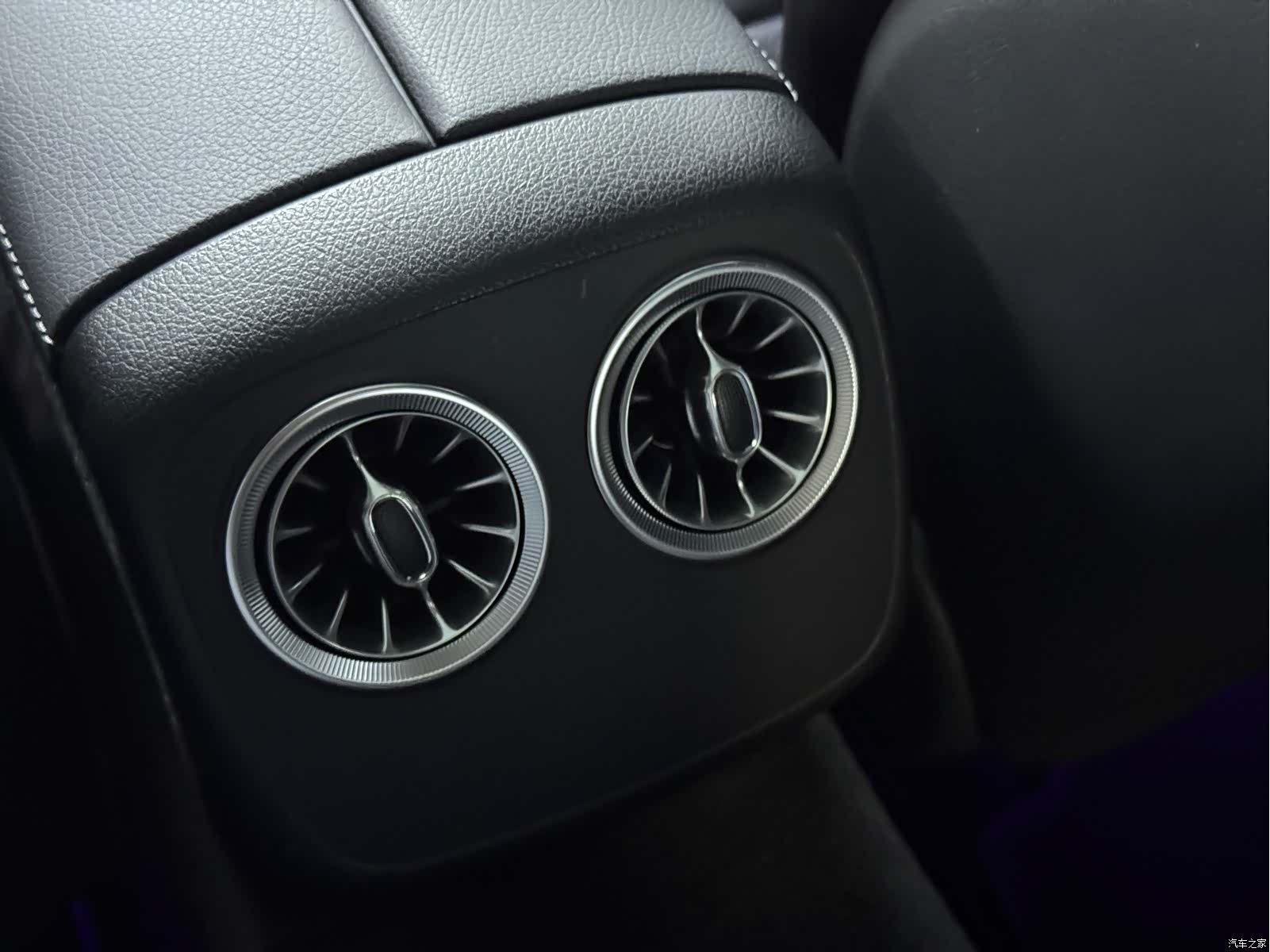 Mercedes-Benz E-Class, 2021 13