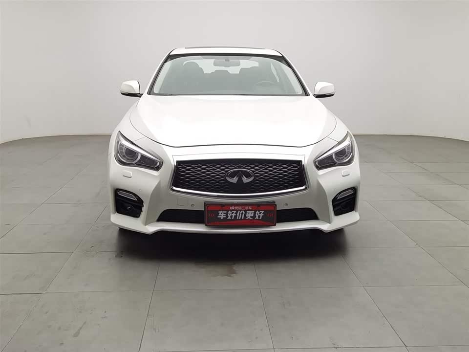 Infiniti Q50L