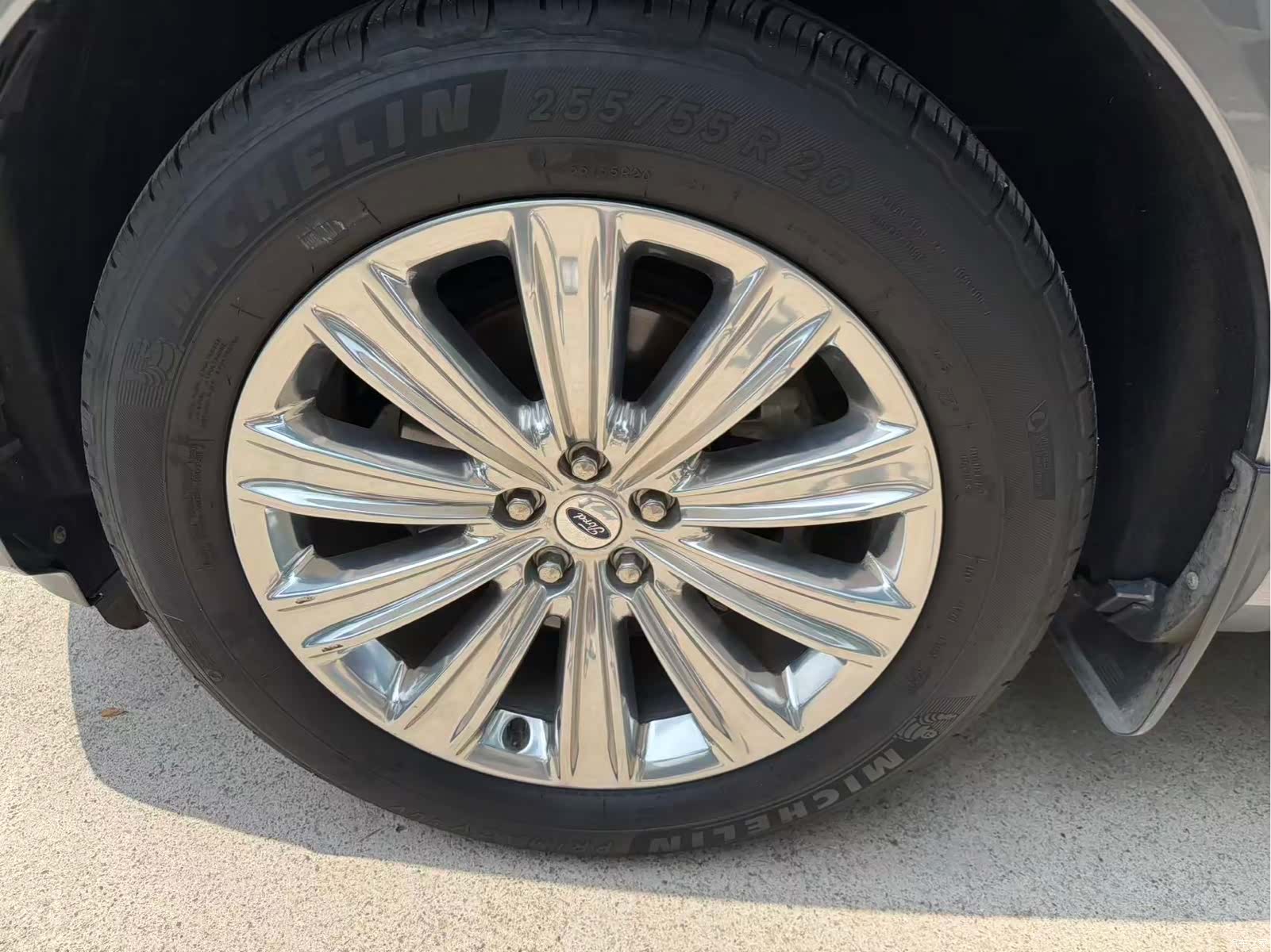 Ford Explorer, 2022 15