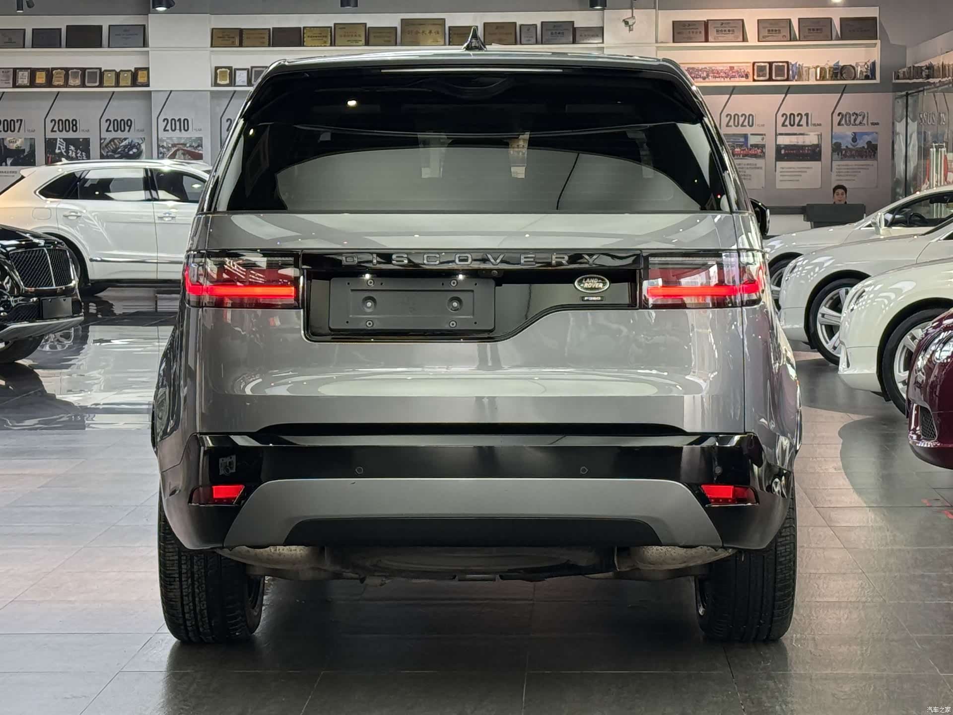 Land Rover Discovery, 2021 все фото