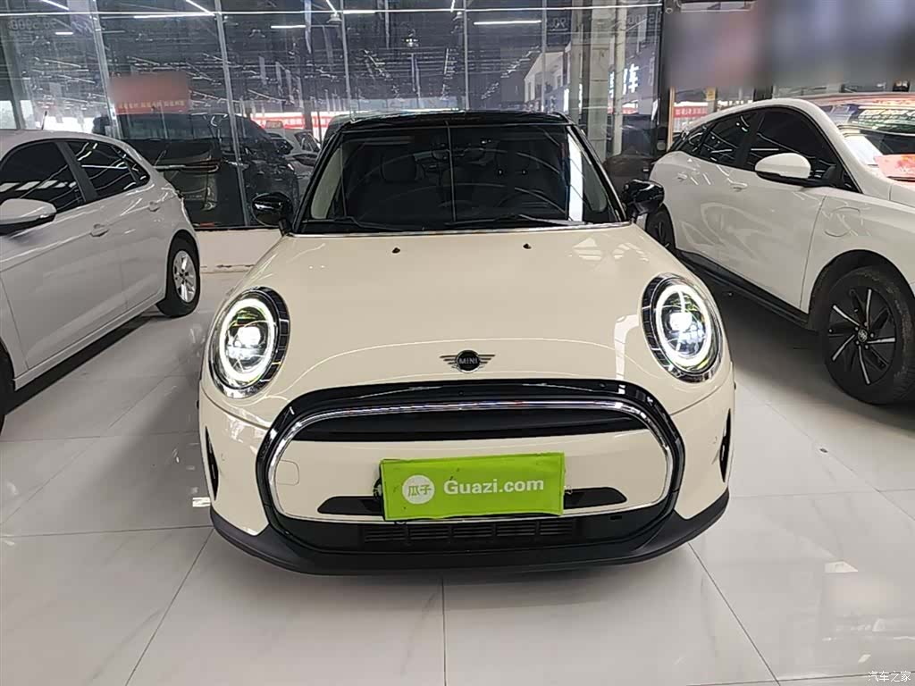 Mini Cooper, 2022 3