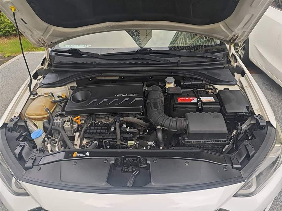 Hyundai Lead Hyundai Lead
