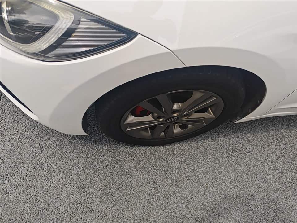Hyundai Lead Hyundai Lead