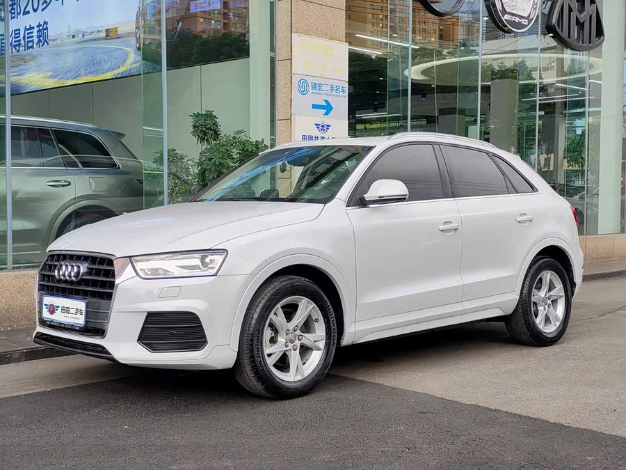 Audi Q3 2017, фото 1