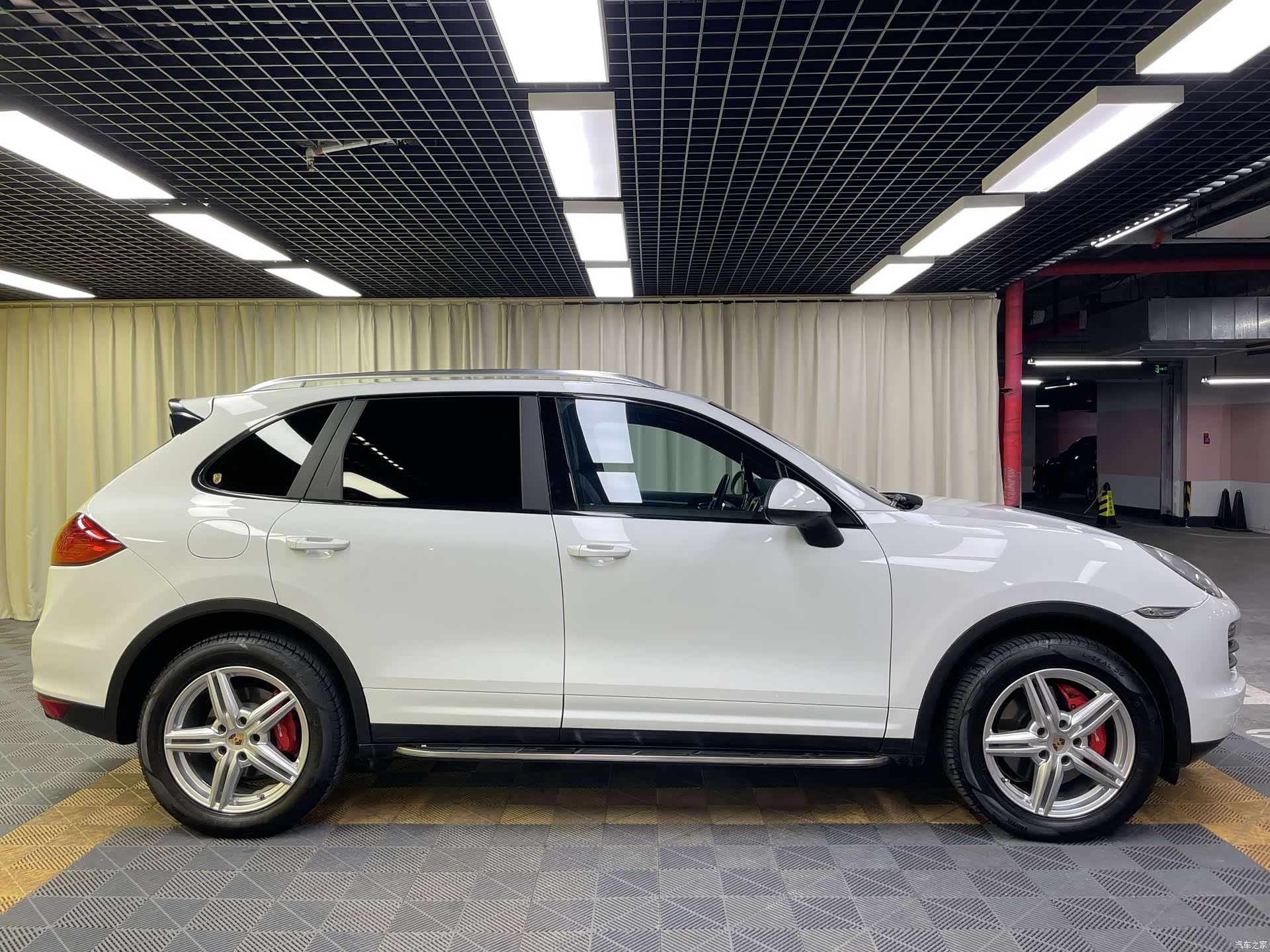 Porsche Cayenne, 2013 7