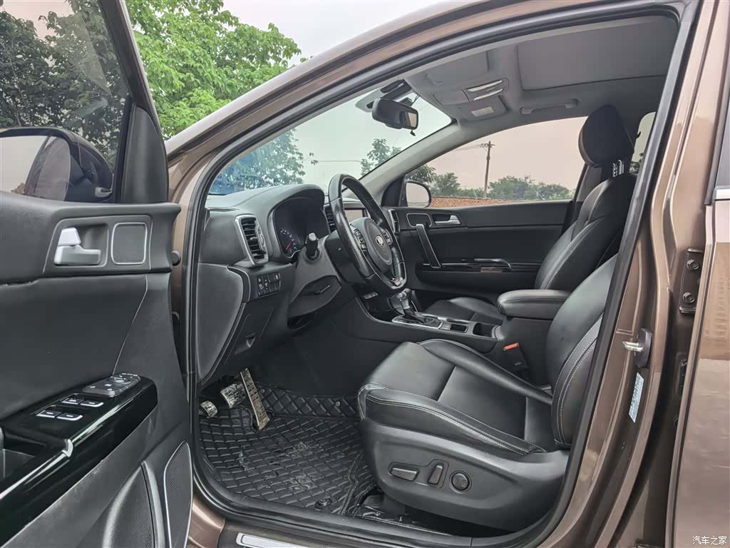 Kia KX5, 2016 9