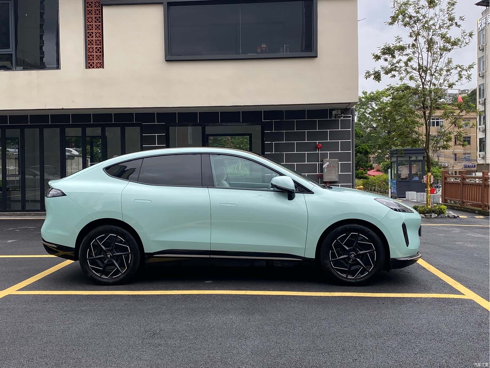 Hyper HT, 2024 6