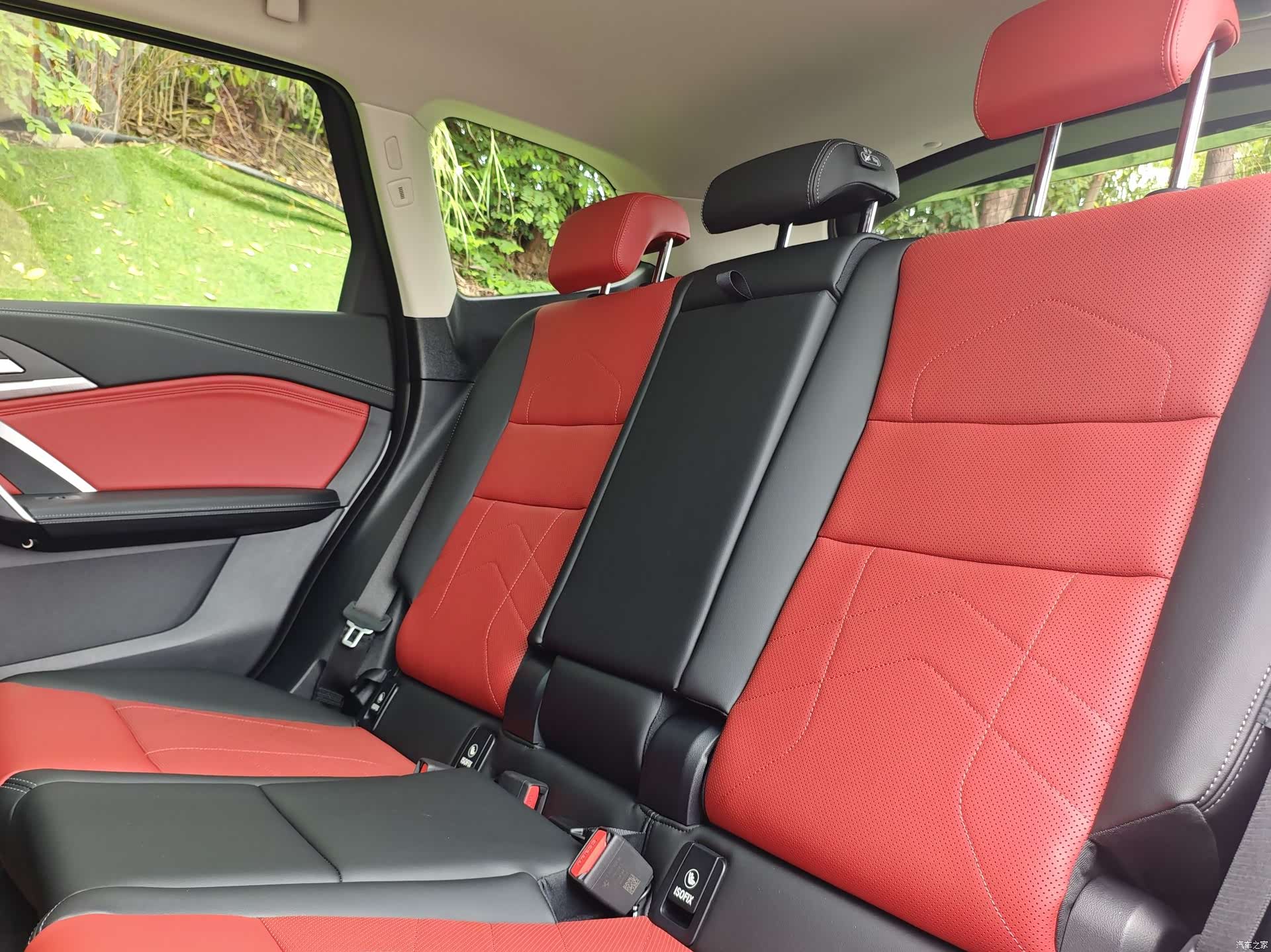 BMW X1, 2025 13