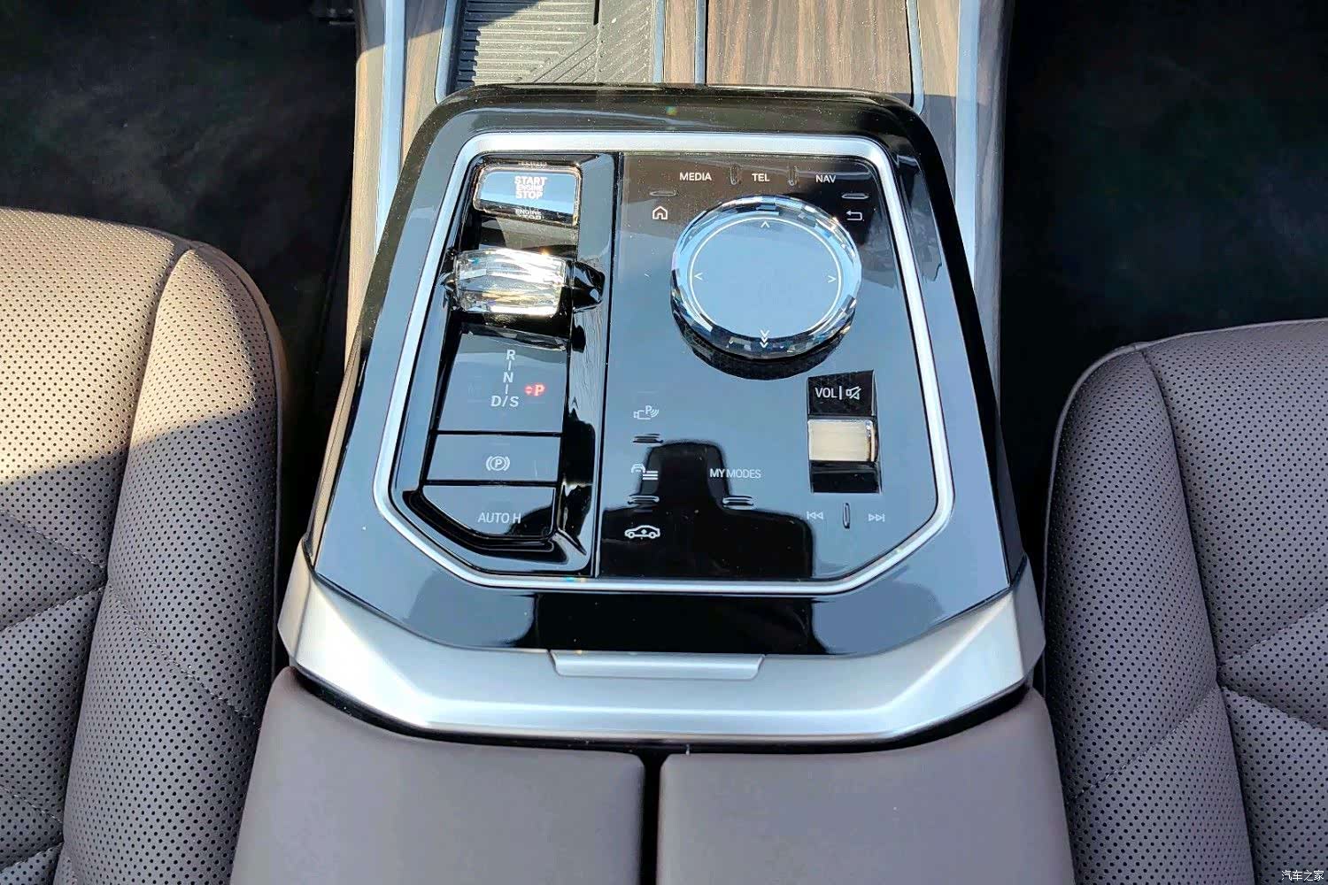 BMW 7 Series, 2025 8