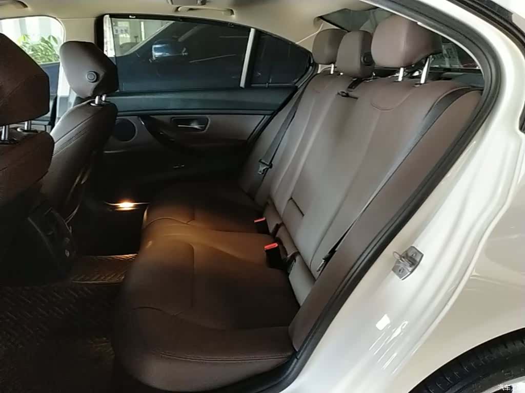 BMW 3 Series, 2018 17