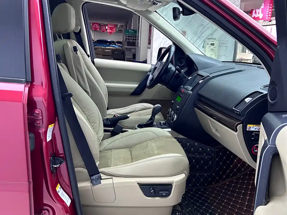 Land Rover Freelander 2