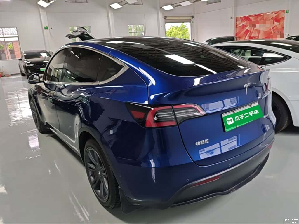 Tesla Model Y, 2021 все фото