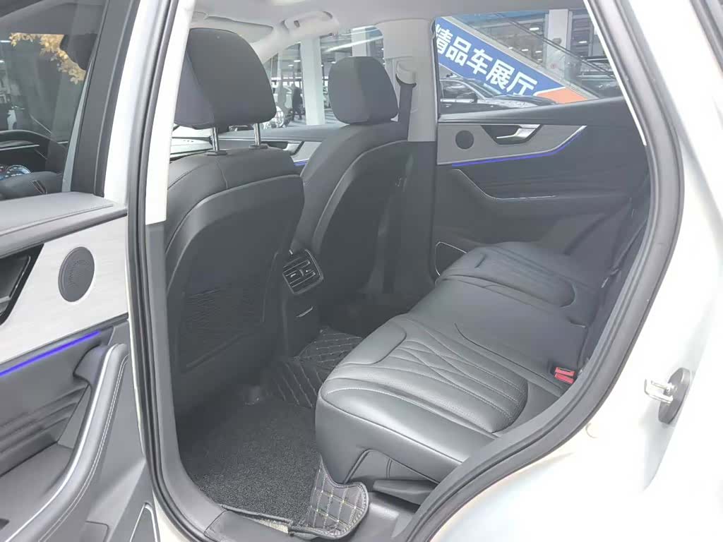 Hongqi HS5, 2025 6