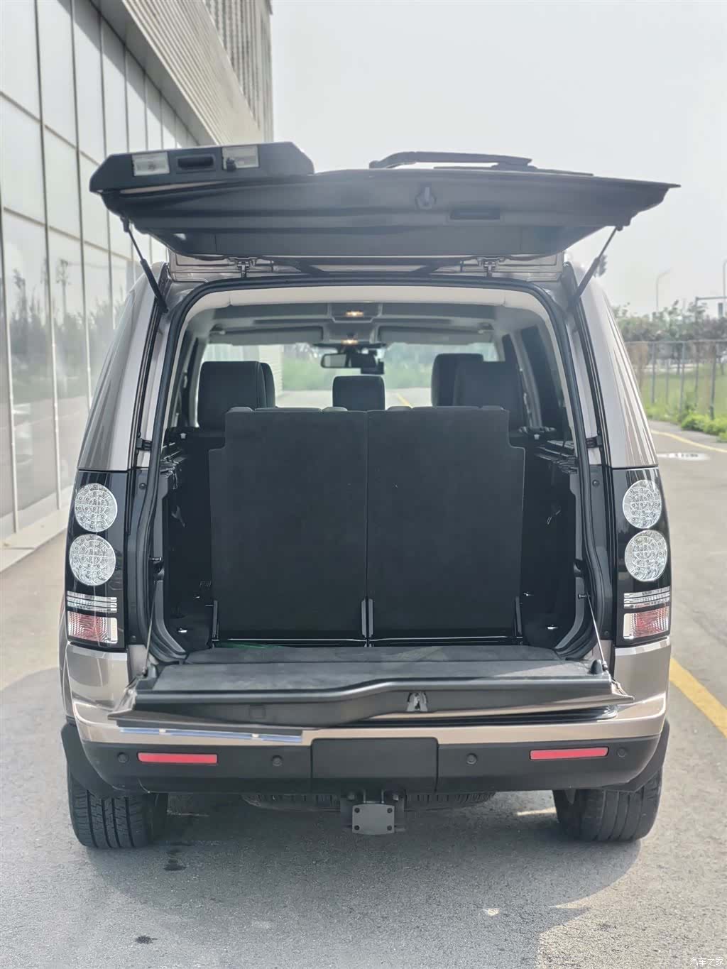Land Rover Discovery, 2016 15