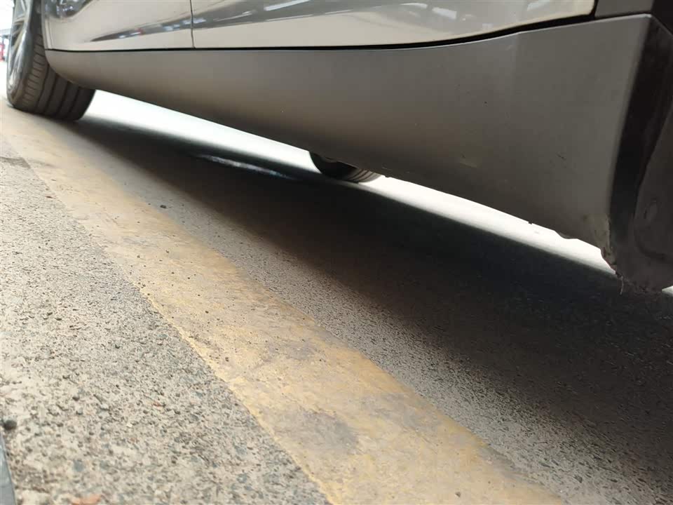 Tesla Model Y Tesla Model Y