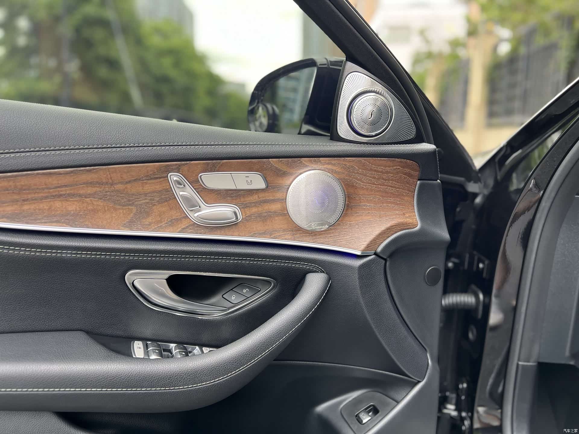 Mercedes-Benz E-Class, 2019 17