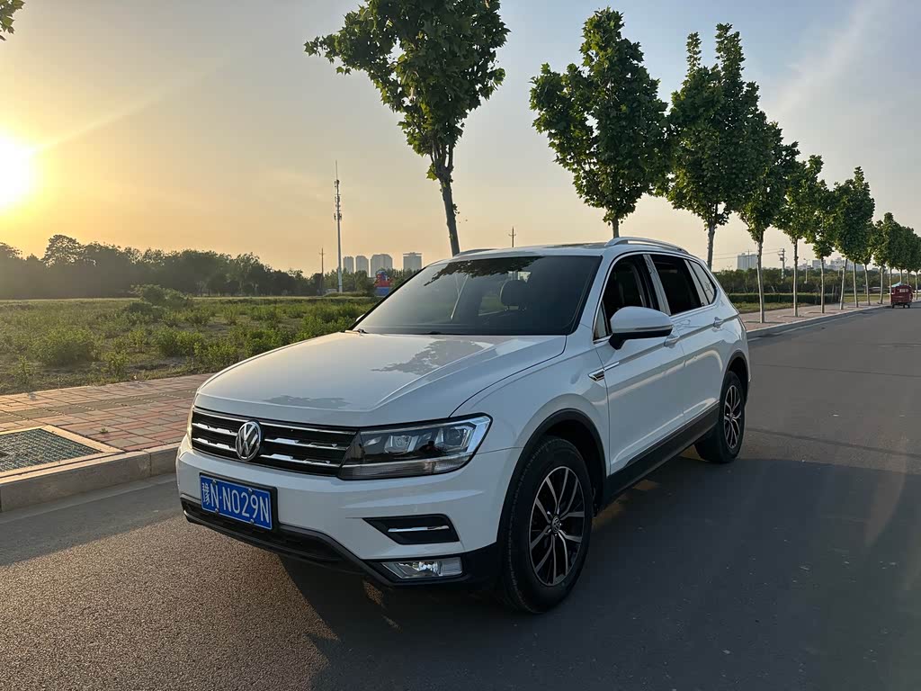 Volkswagen Tiguan L