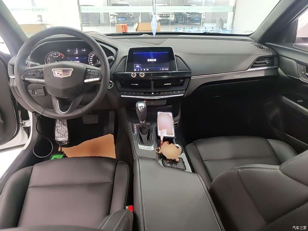Cadillac CT4, 2021 10
