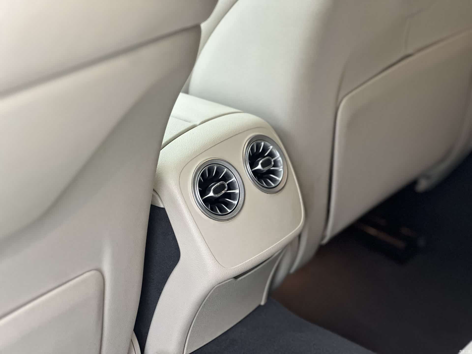 Mercedes-Benz CLS, 2019 11