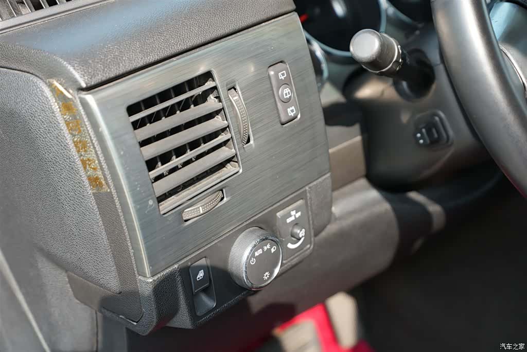 Hummer H2, 2010 16