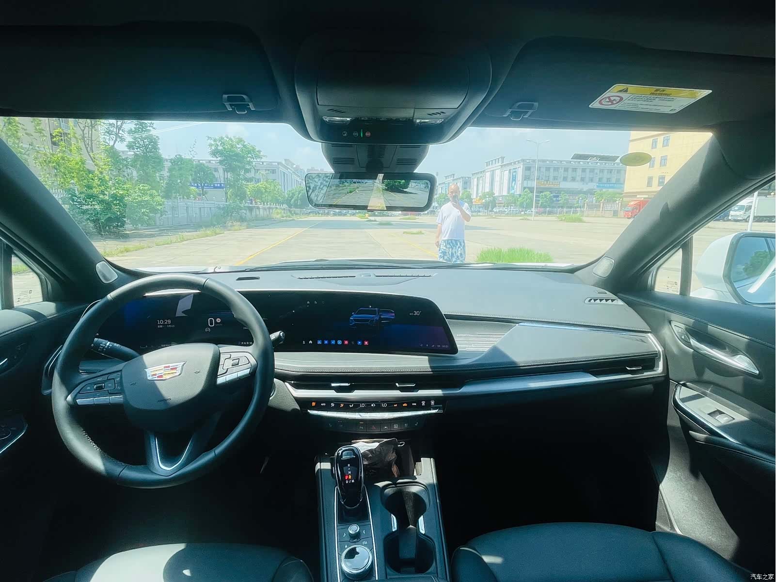 Cadillac XT4, 2025 6