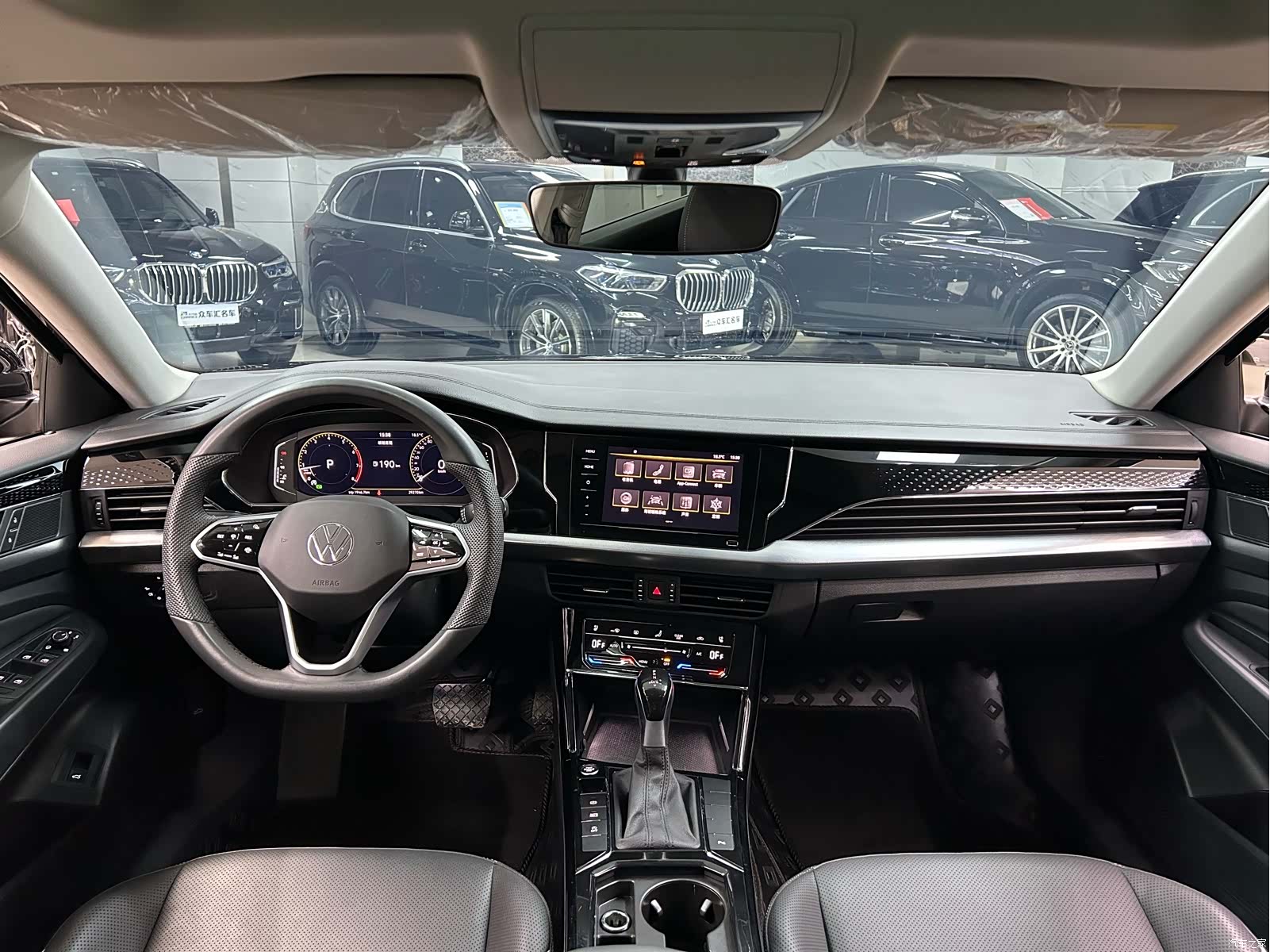 Volkswagen Passat, 2024 13