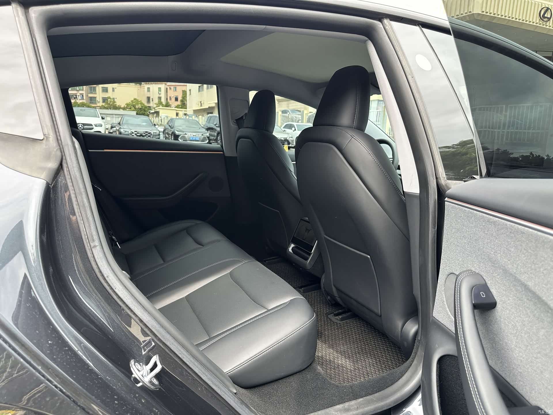 Tesla Model 3, 2024 7