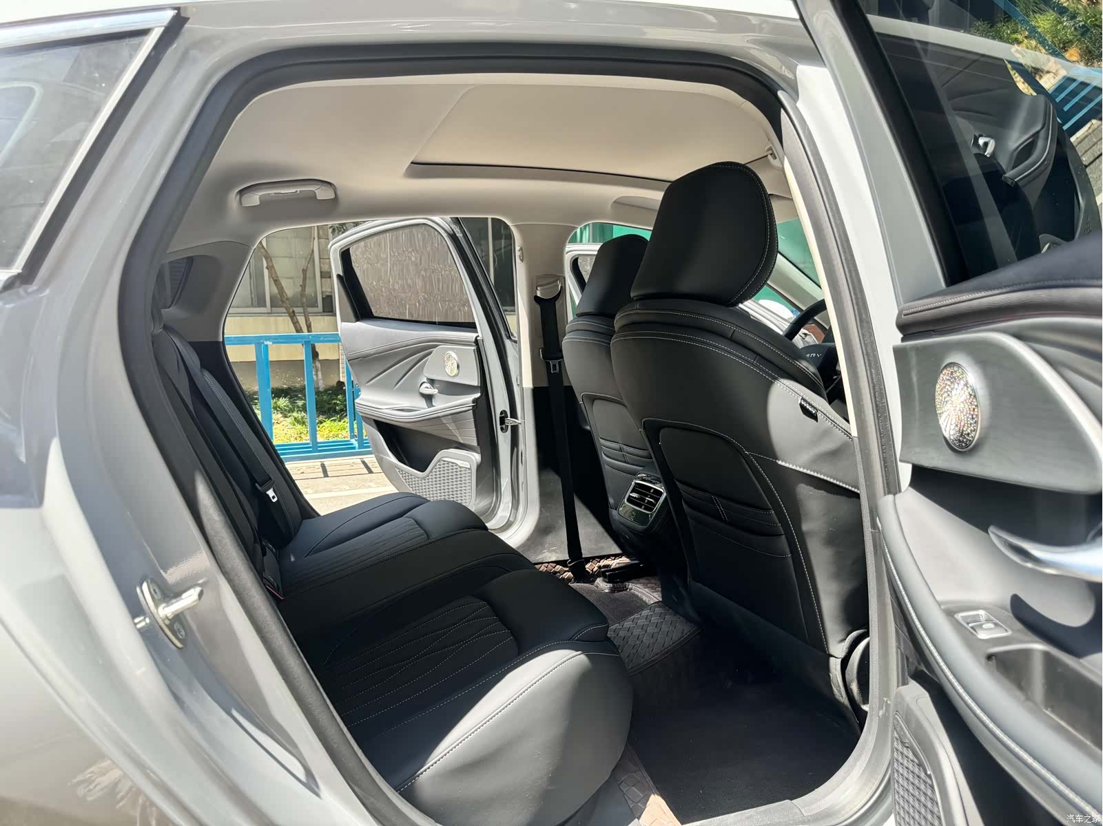 Chery Arrizo 8, 2025 9