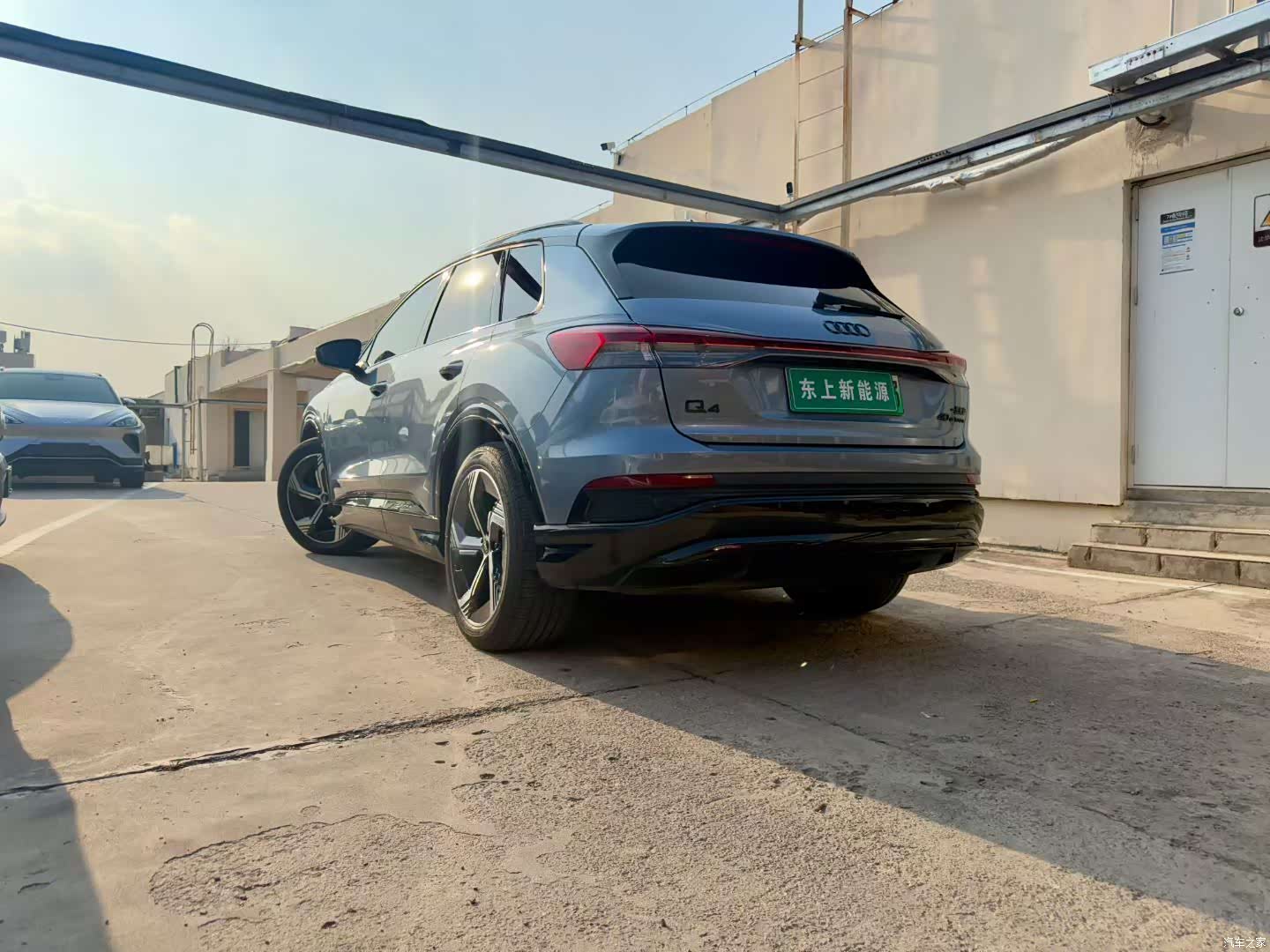 Audi Q4 e-tron, 2022 9