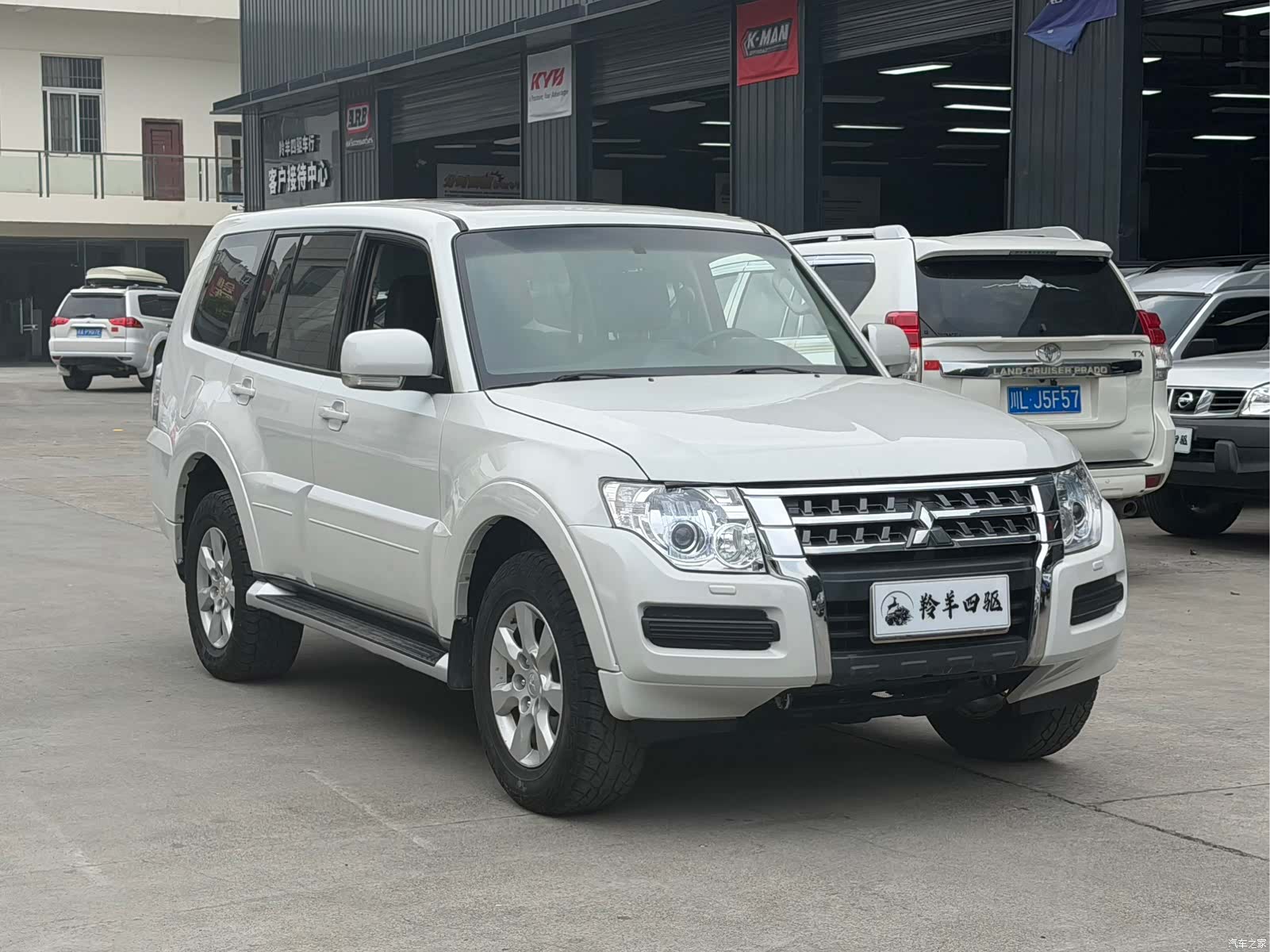 Mitsubishi Pajero, 2017 3