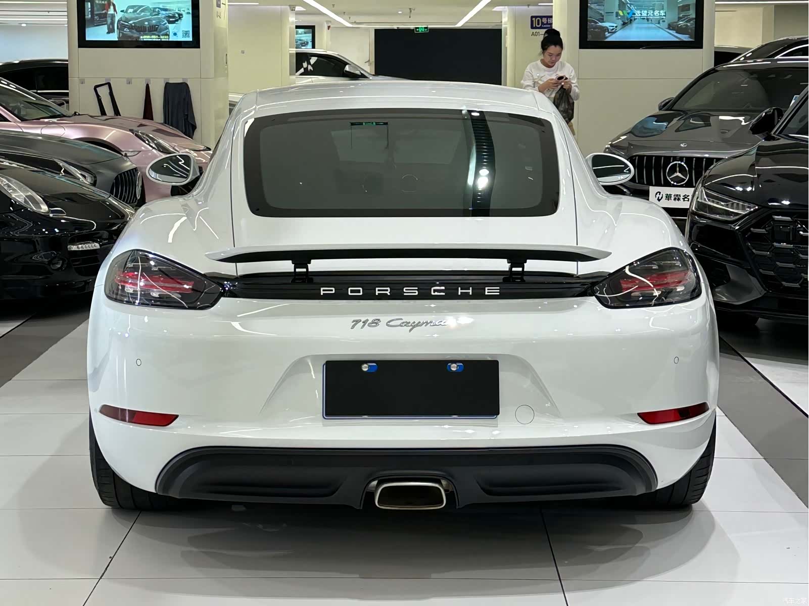 Porsche Cayman, 2021 10