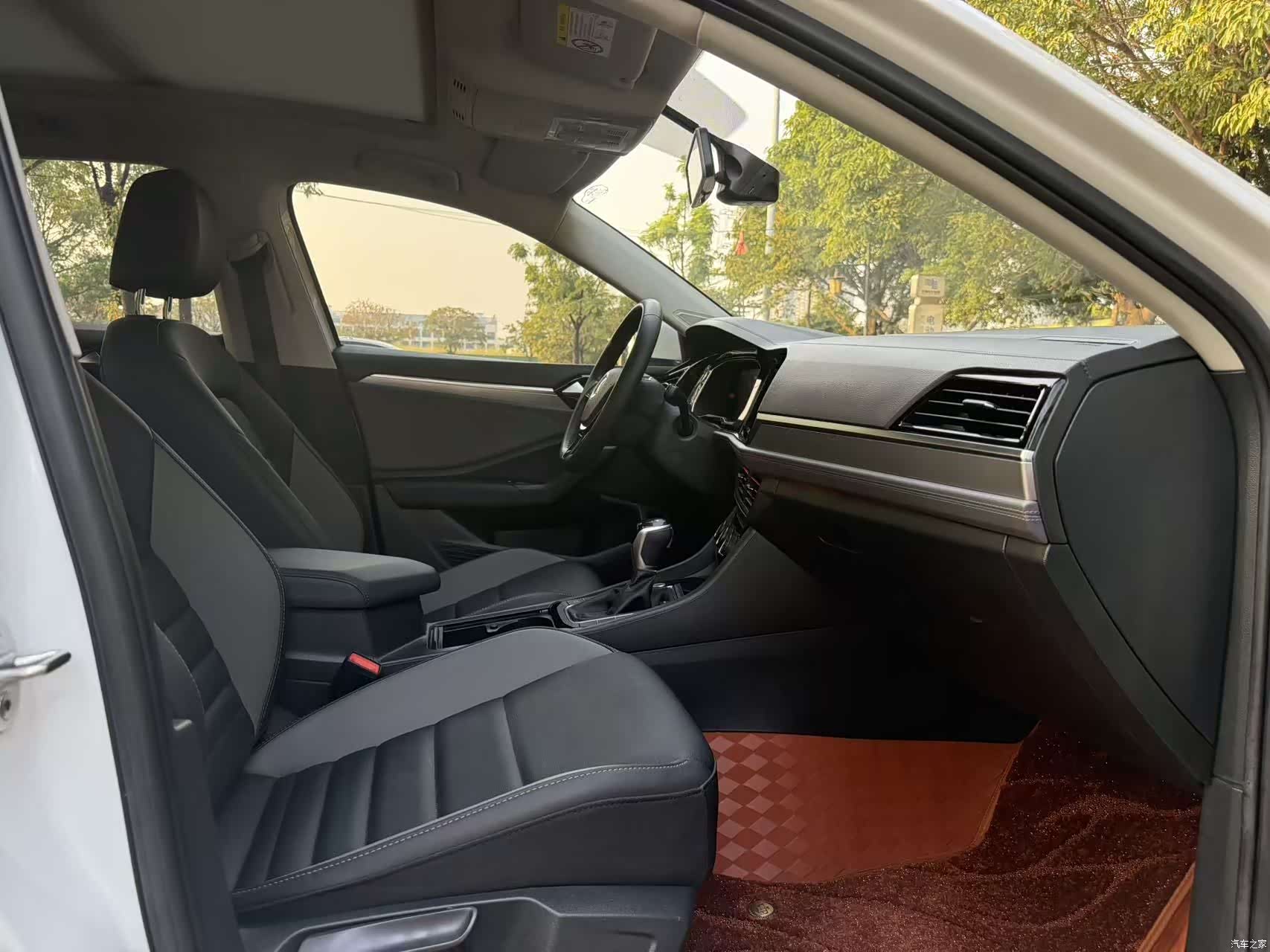 Volkswagen Sagitar, 2022 9