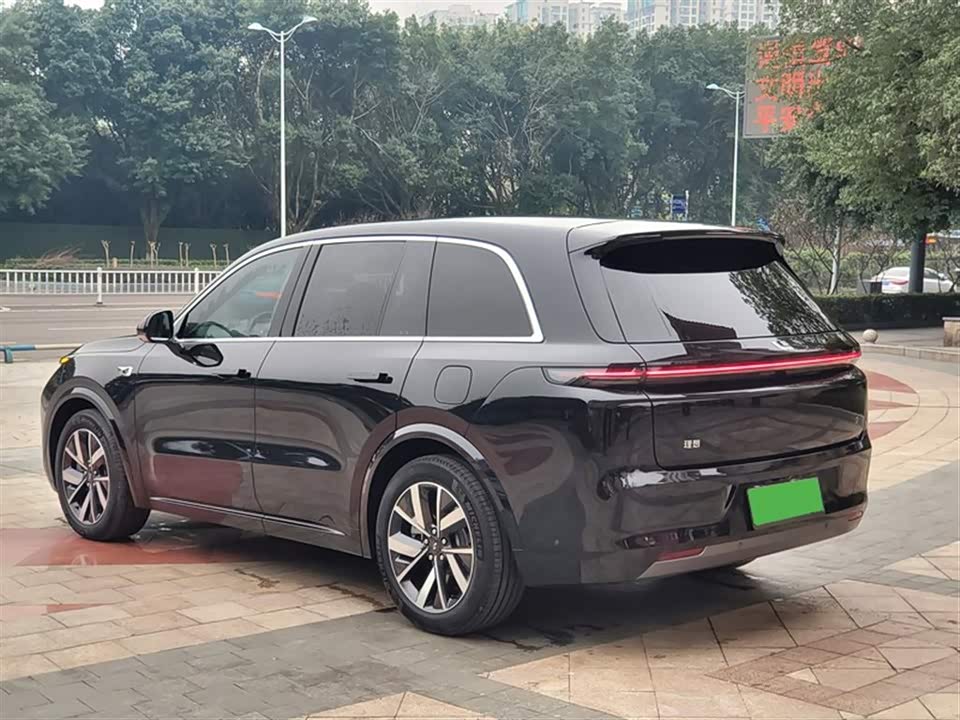 Li Auto Ideal L8