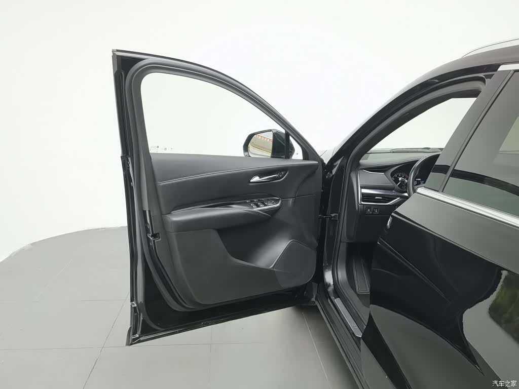 Cadillac XT4, 2020 8