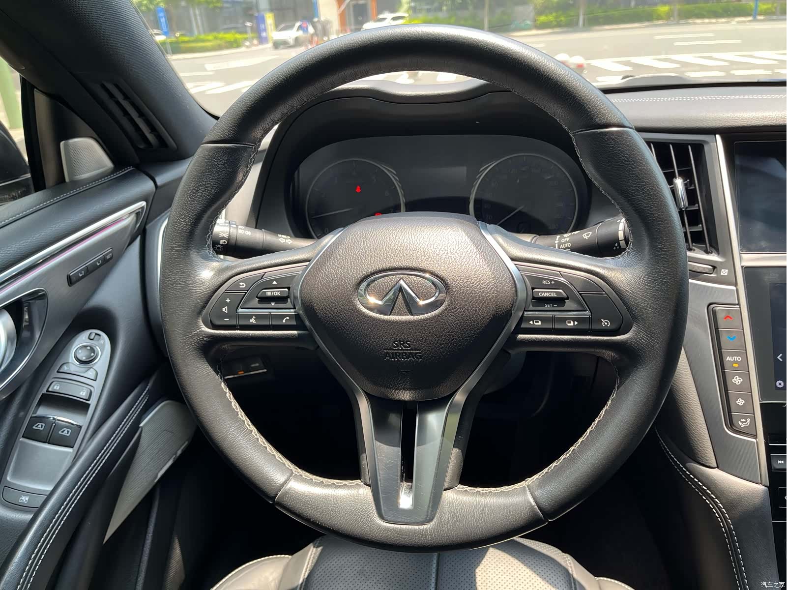 Infiniti Q60, 2019 19