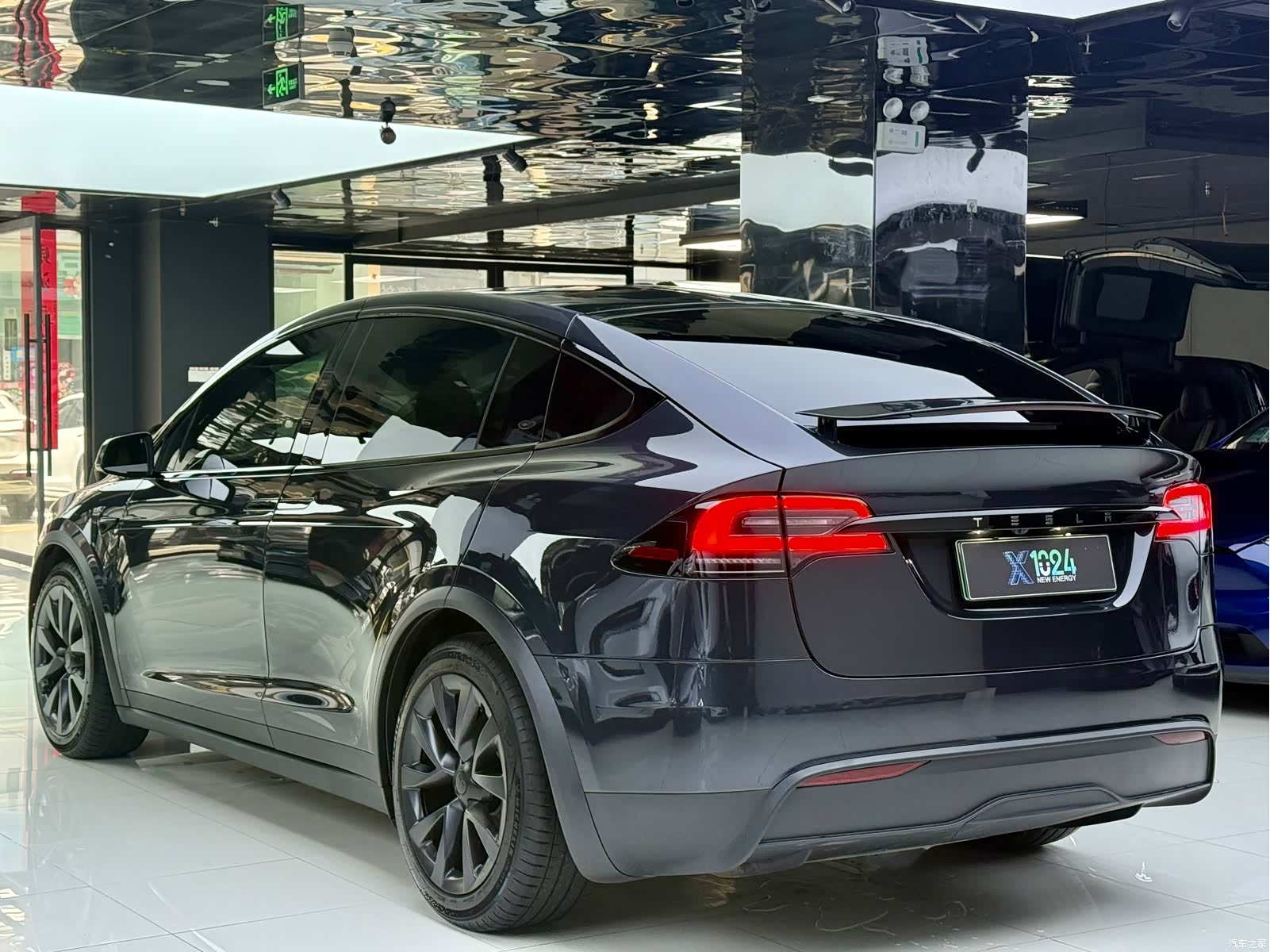 Tesla Model X, 2024 17
