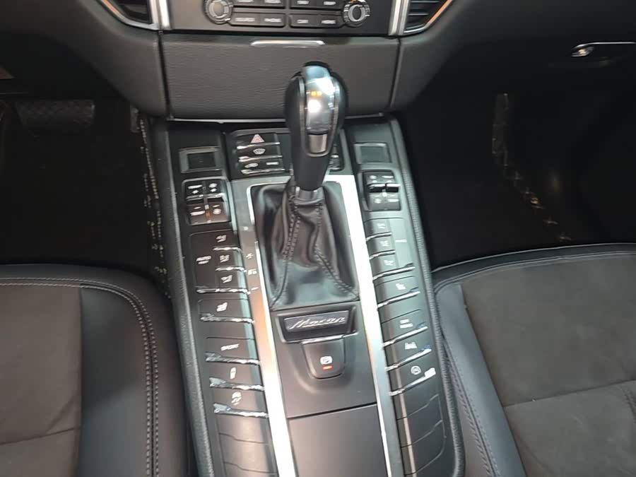 Porsche Macan 2018, фото 10