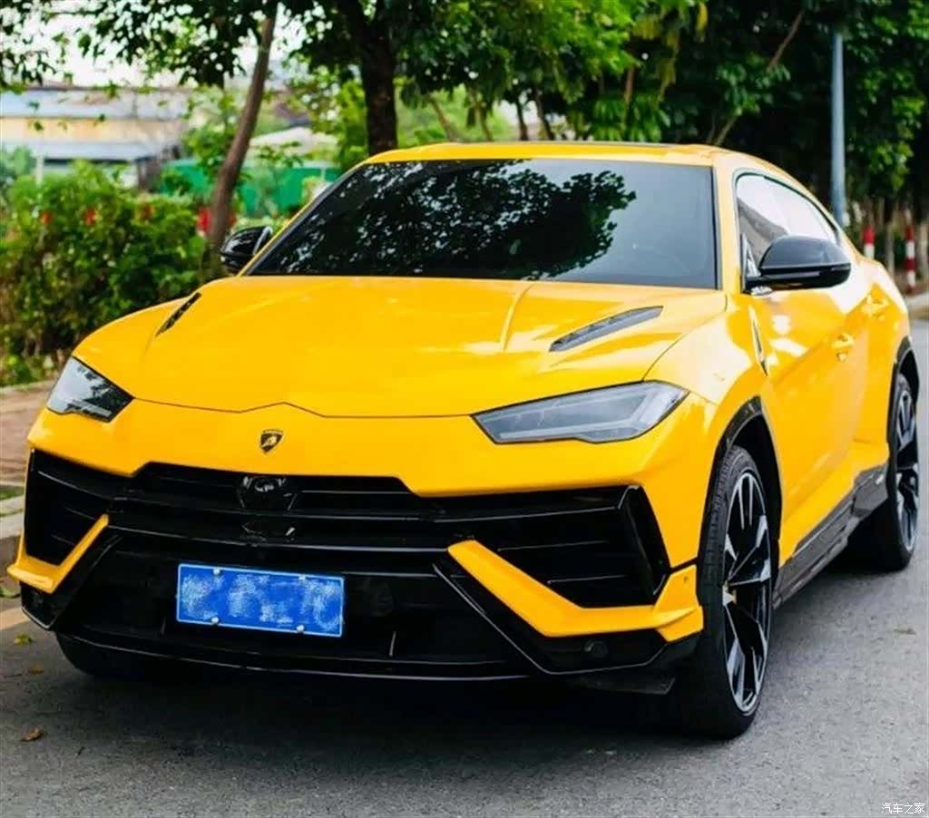 Lamborghini Urus, 2024 2