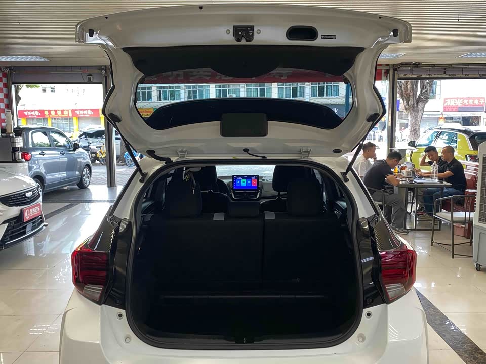 Toyota YARiS L Zhixuan