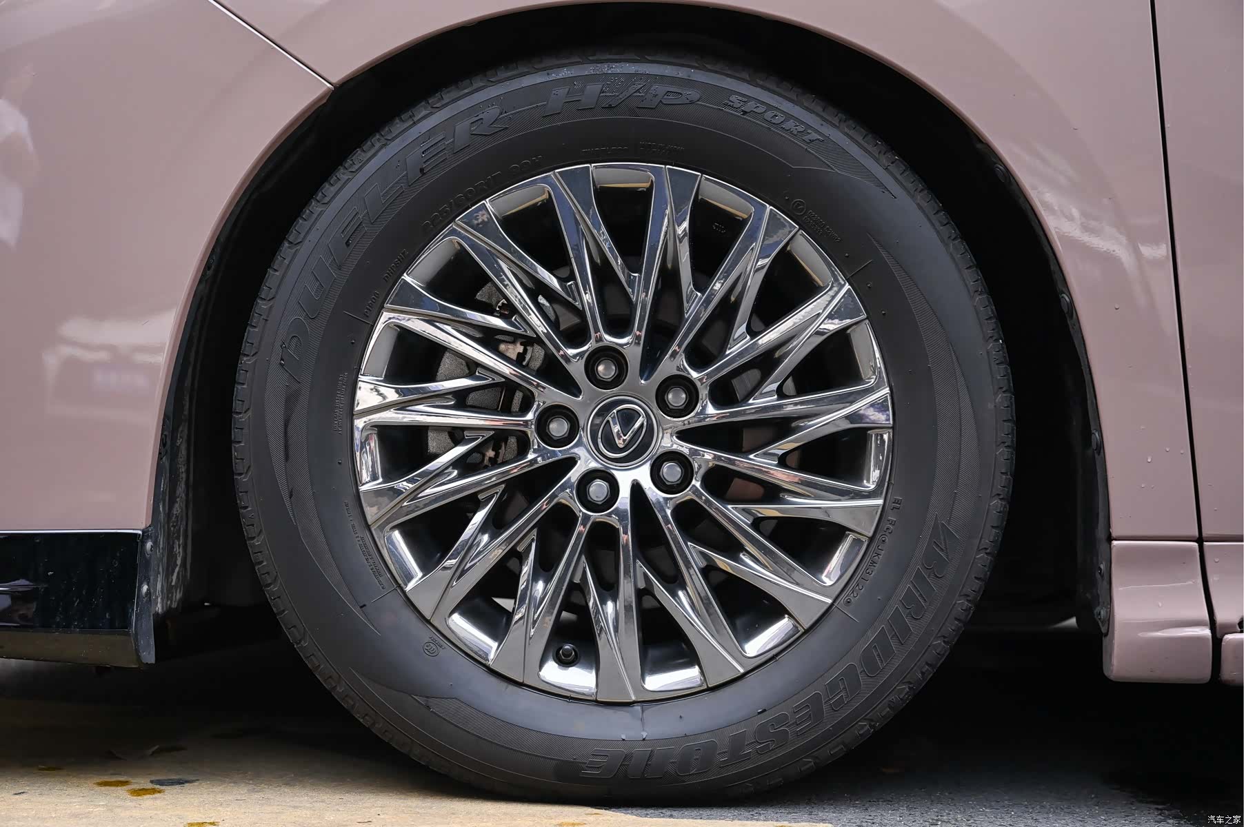 Lexus LM, 2020 19