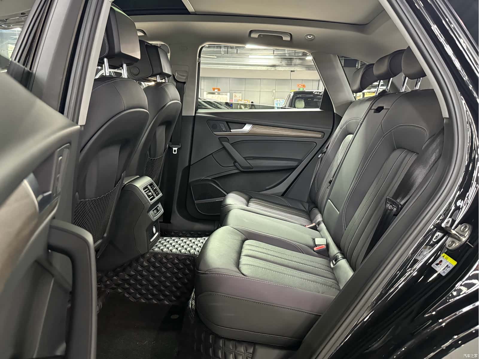 Audi Q5L, 2022 13