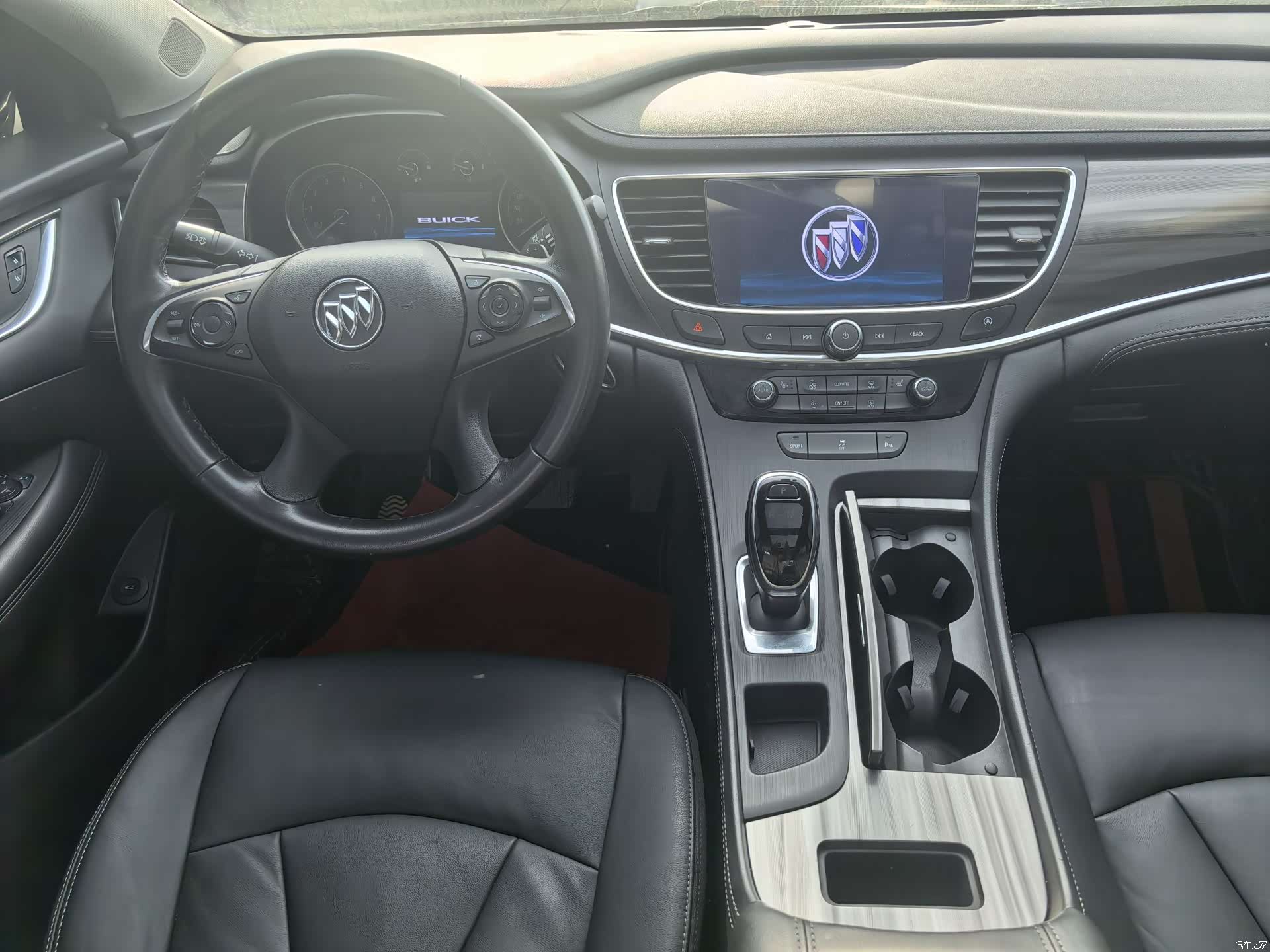 Buick LaCrosse, 2019 все фото