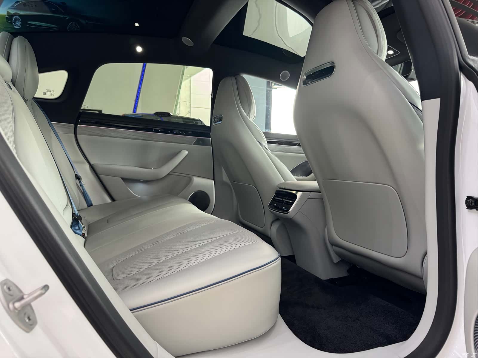 Luxeed S7, 2025 15