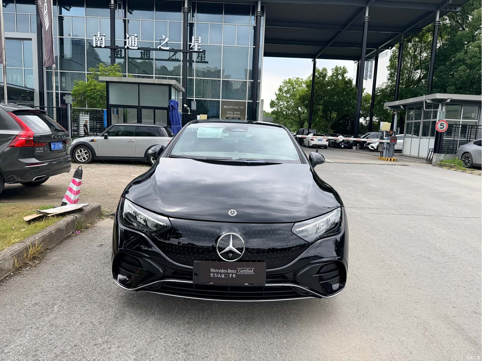 Mercedes-Benz EQE, 2025 2