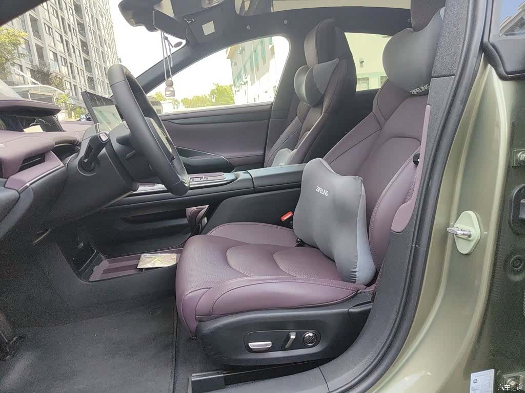 Xiaomi SU7, 2025 11