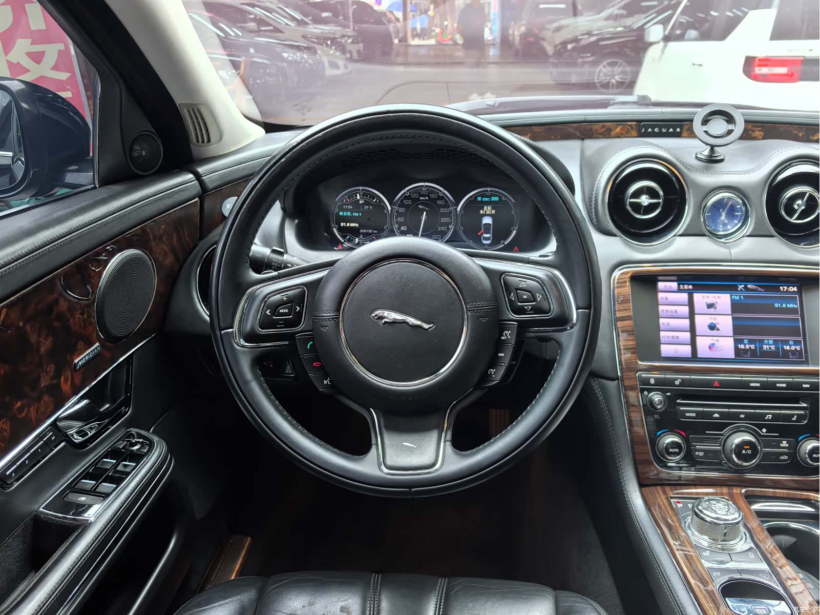 Jaguar XJ, 2013 7