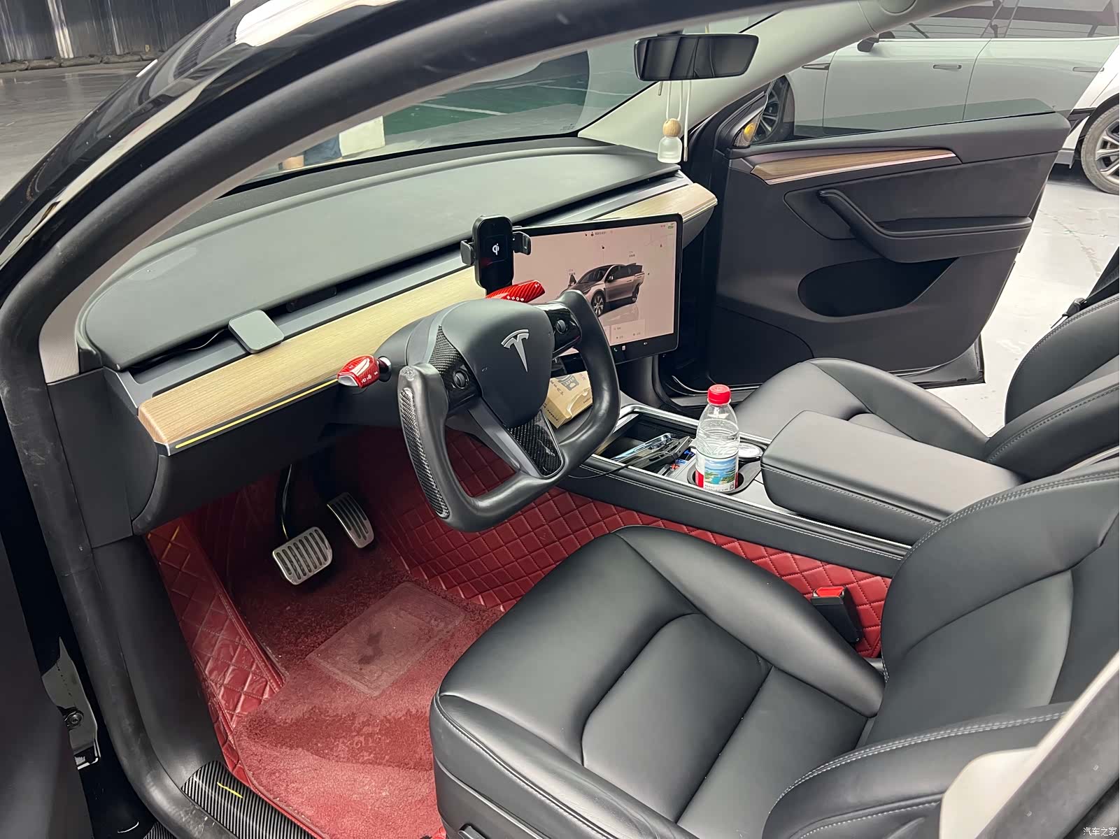 Tesla Model Y, 2022 4